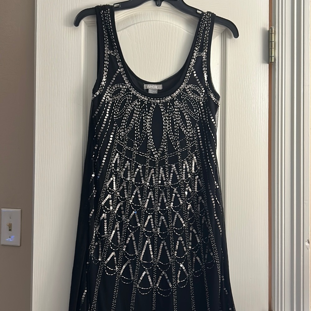 Black dress with sequins - Size small.